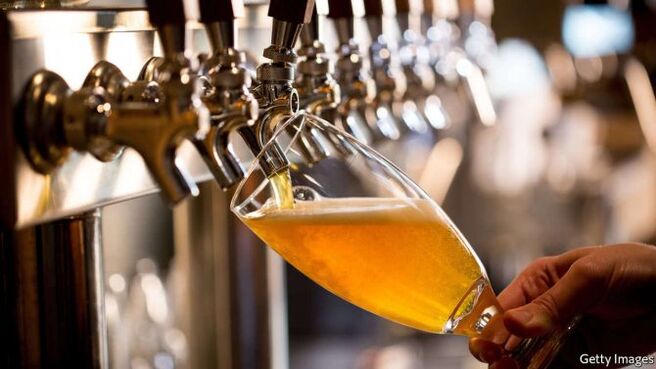 Piwo zawiera mniej alkoholu niż wódka